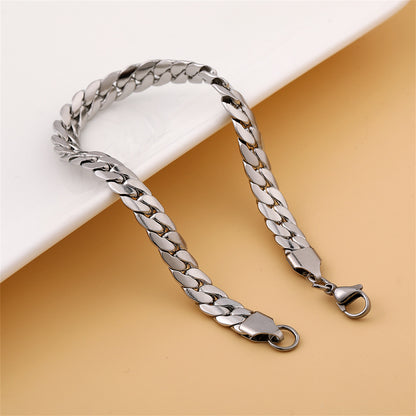 Silver-Plated Curb Chain Bracelet, silver bracelet for women, botanical inspired, lifestyle look