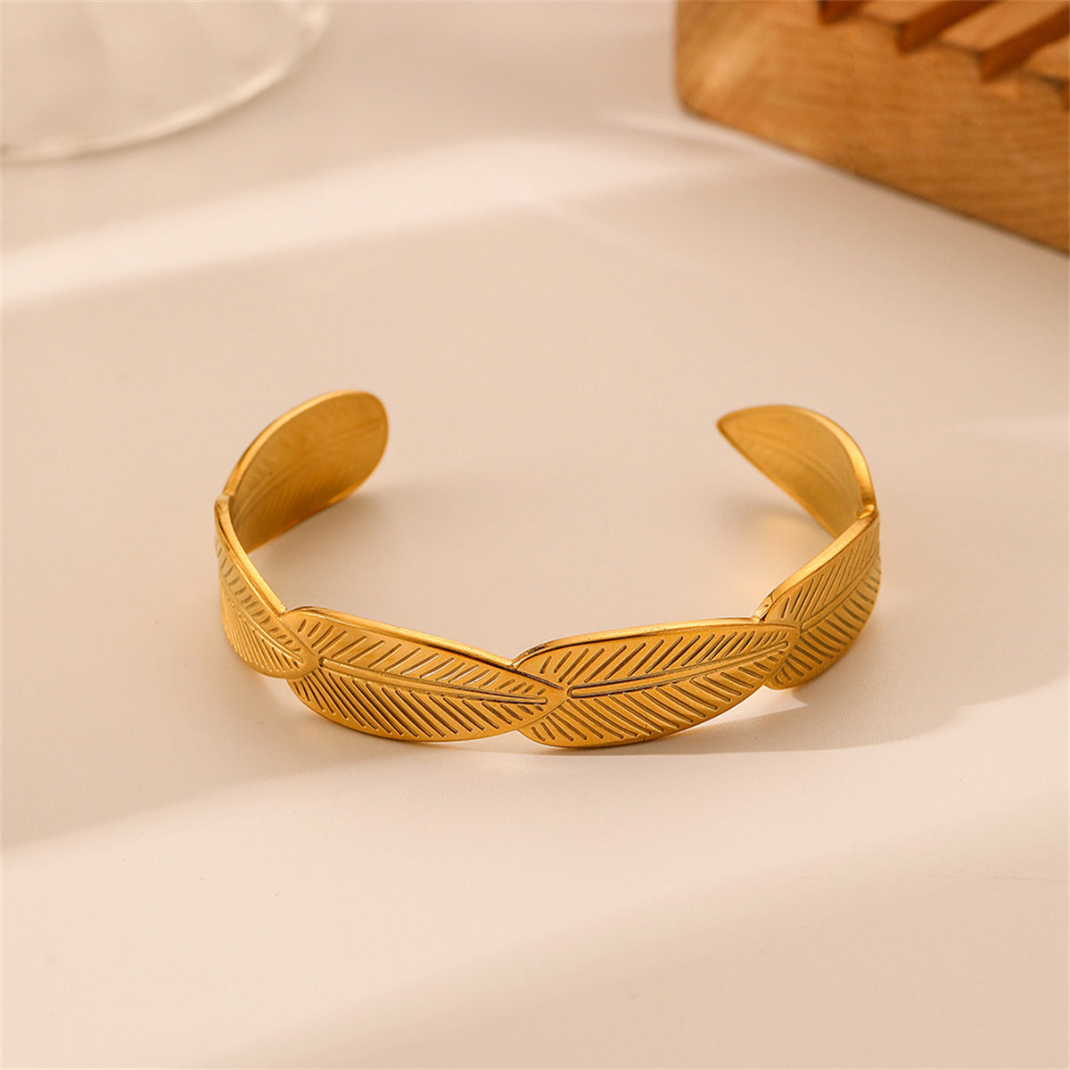18K Gold-Plated Linked Feather Cuff, gold bracelet for women, dainty minimalist design, detail close-up