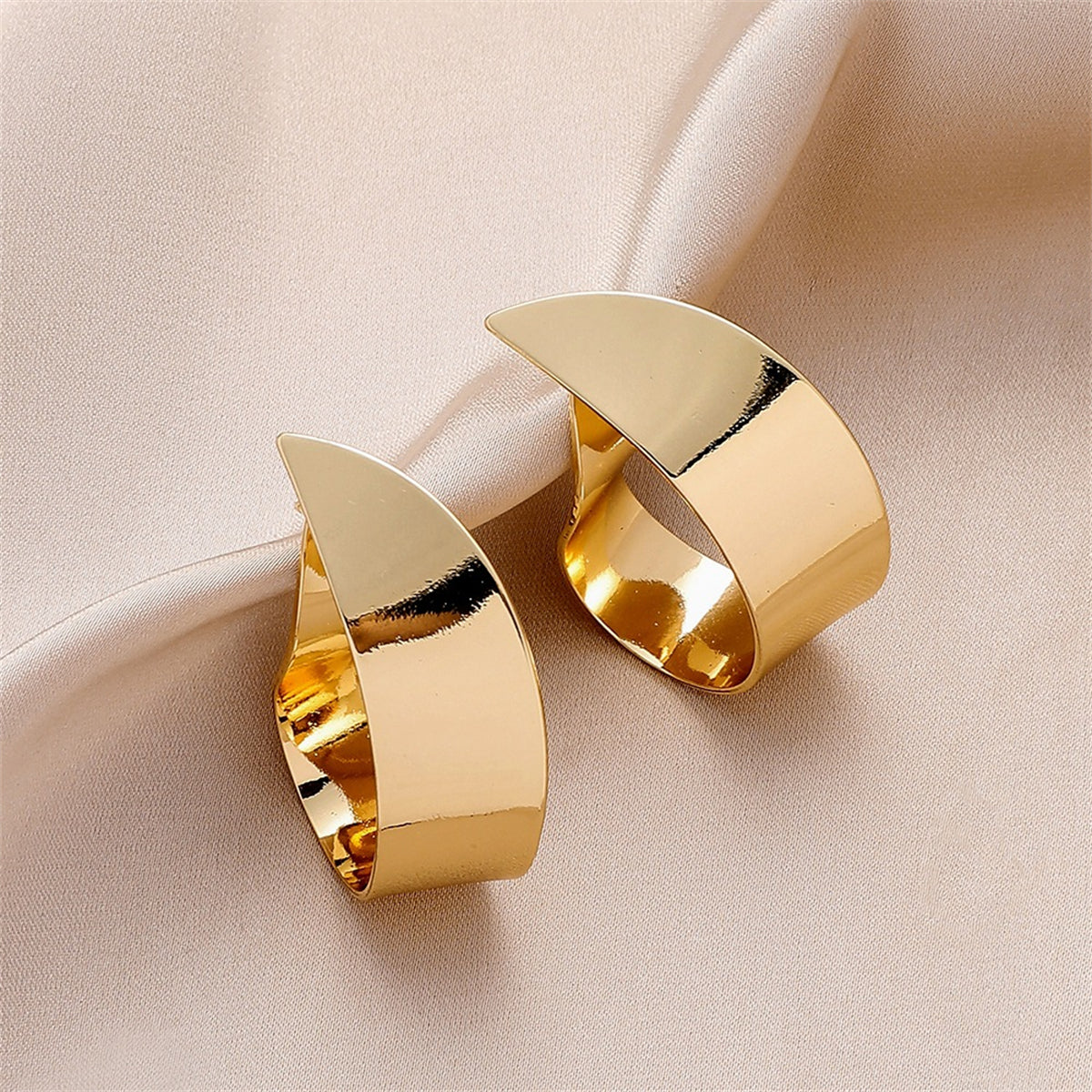 18K Gold-Plated Curved Stud Earrings
