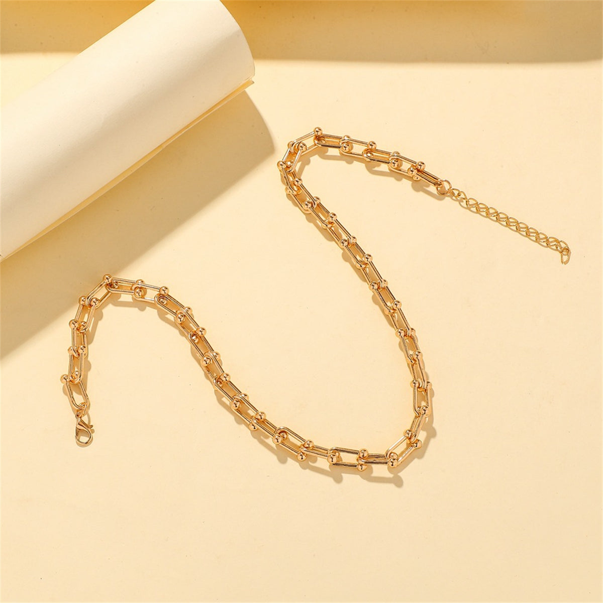 18K Gold-Plated Vachette Chain Necklace, gold pendant necklace for women, elegant gift for her, lifestyle look