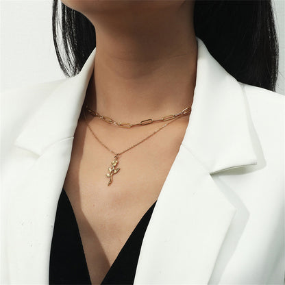 18K Gold-Plated Rose Chain Pendant Necklace Set, jewelry gift sets for women, vintage-inspired design, detail close-up