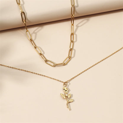 18K Gold-Plated Rose Chain Pendant Necklace Set, jewelry gift sets for women, vintage-inspired design, lifestyle look