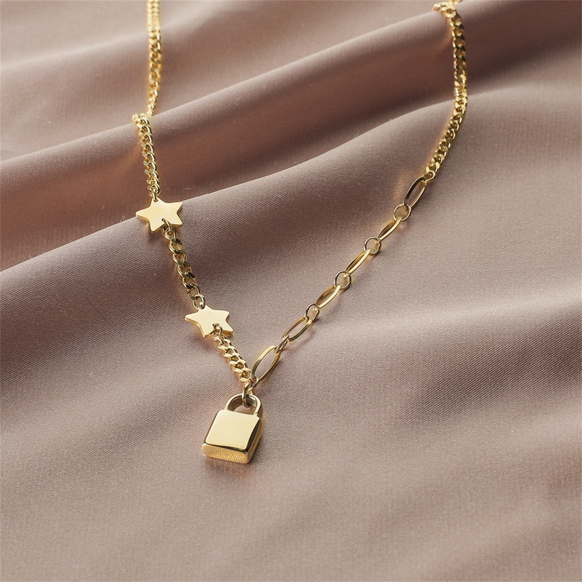 18K Gold-Plated Star and Lock Pendant Necklace, gold pendant necklace for women, dainty minimalist design, detail close-up
