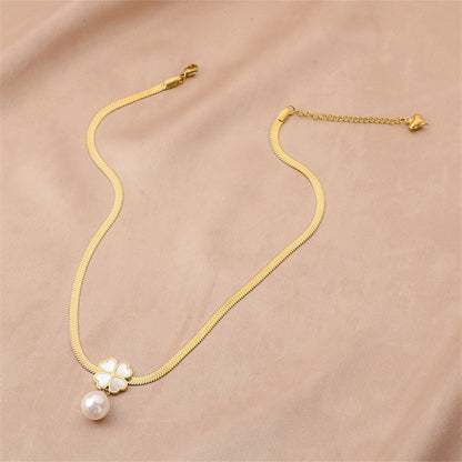 Pearl and 18K Gold-Plated Snake-Chain Clover Pendant Necklace, gold pendant necklace for women, lifestyle look