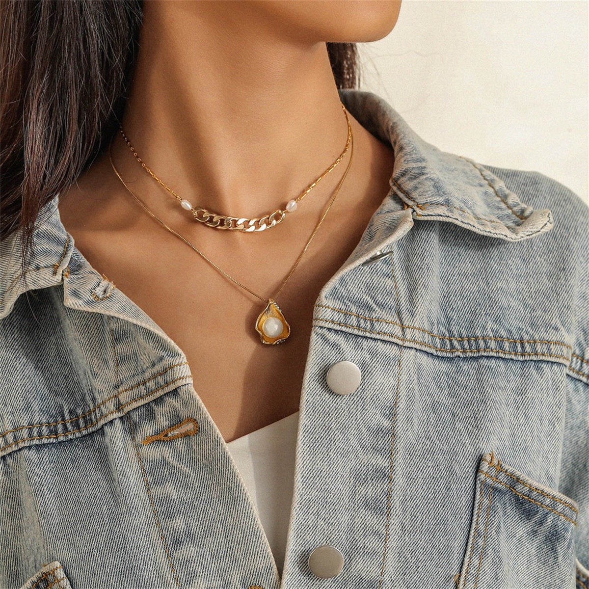 Pearl and 18K Gold-Plated Shell Pendant Necklace Set, jewelry gift sets for women, dainty minimalist design, side view