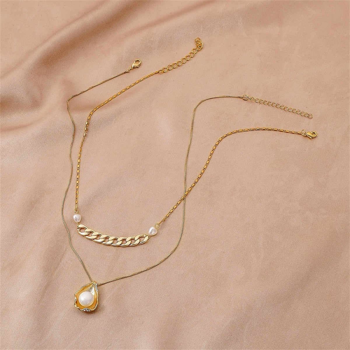 Pearl and 18K Gold-Plated Shell Pendant Necklace Set, jewelry gift sets for women, dainty minimalist design, lifestyle look