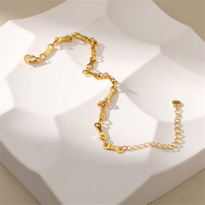 18K Gold-Plated Bone Chain Bracelet, gold bracelet for women, dainty minimalist design, detail close-up