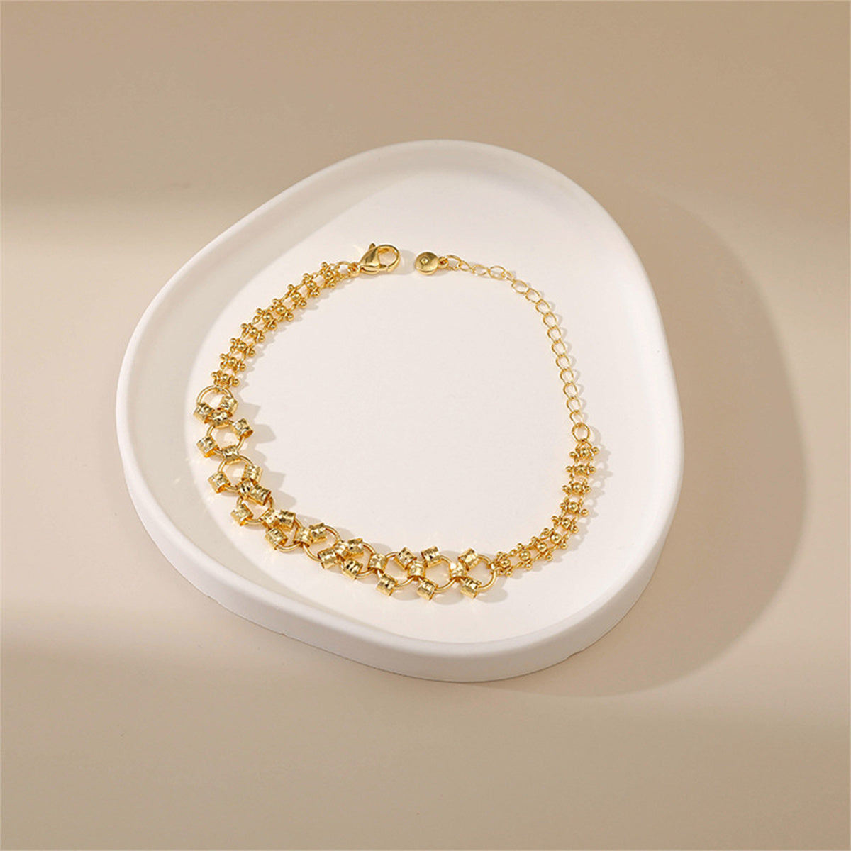 18K Gold-Plated Rail Bracelet, gold bracelet for women, elegant gift for her, detail close-up