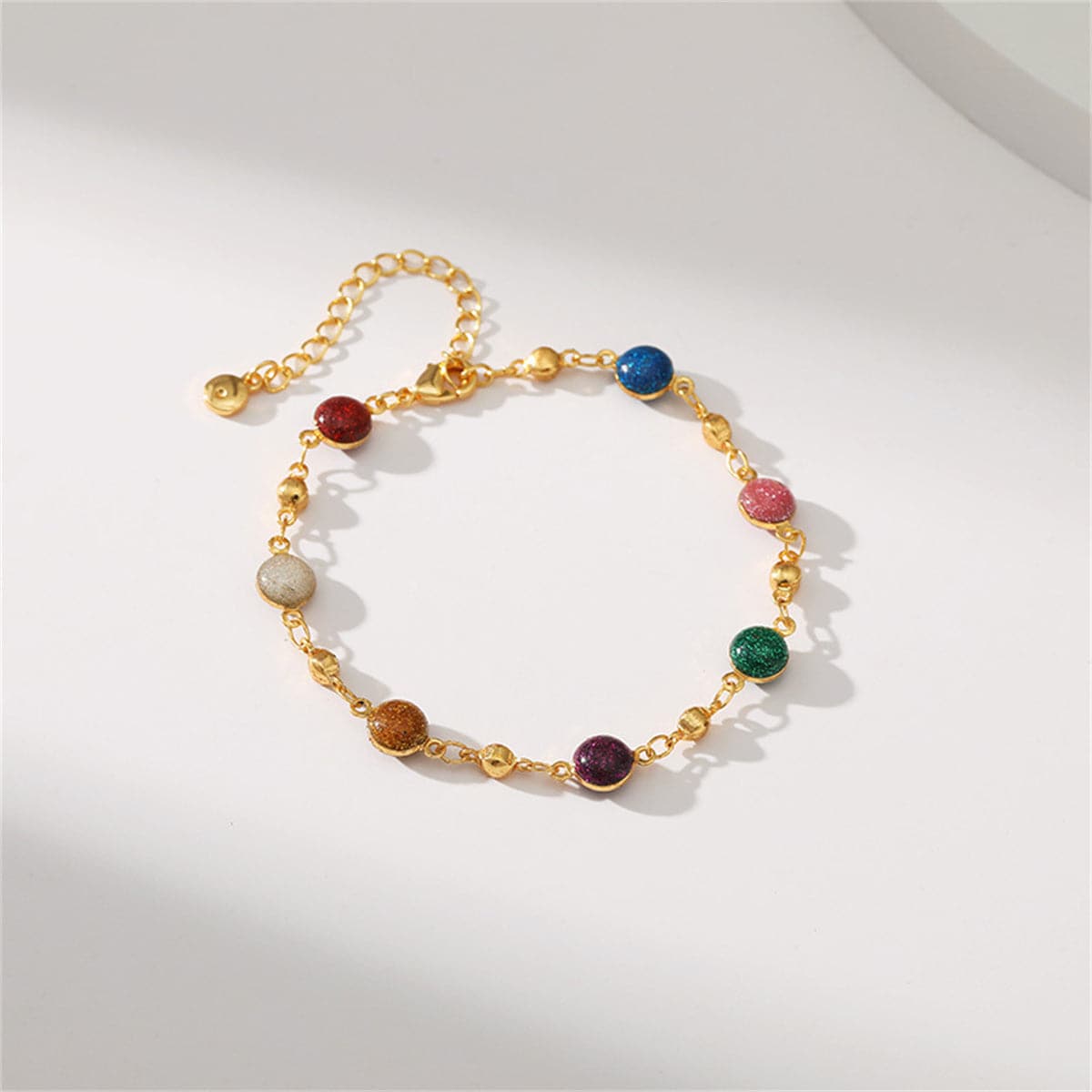 Resin Beads and 18K Gold-Plated Station Bracelet, gold bracelet for women, dainty minimalist design, detail close-up