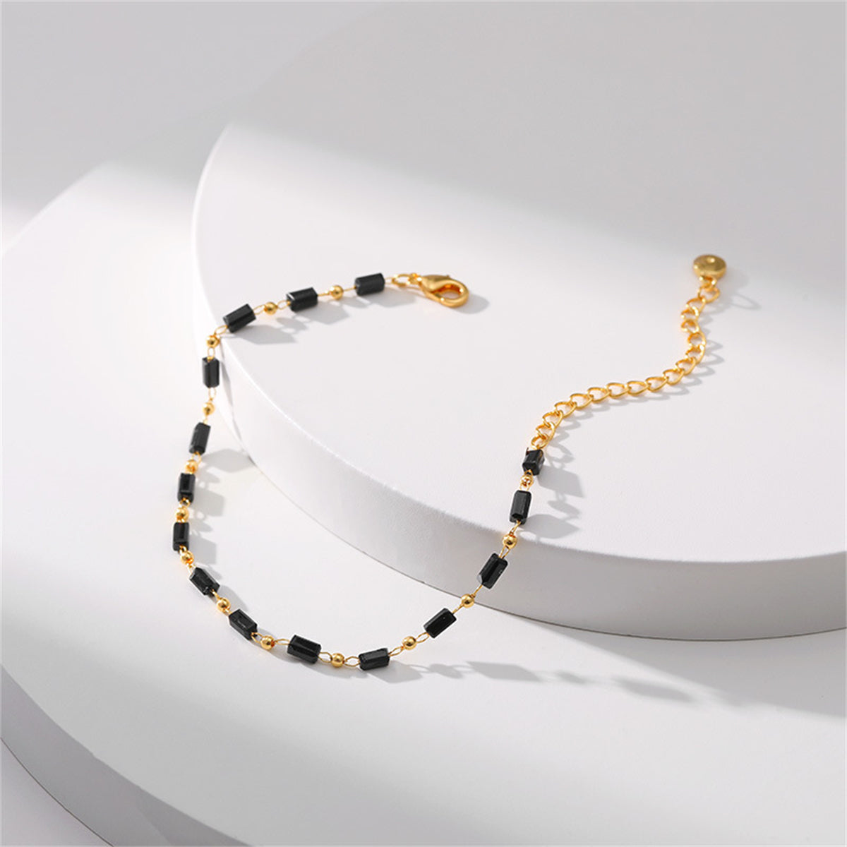Black Acrylic and 18K Gold-Plated Beaded Bracelet, gold bracelet for women, everyday style, detail close-up