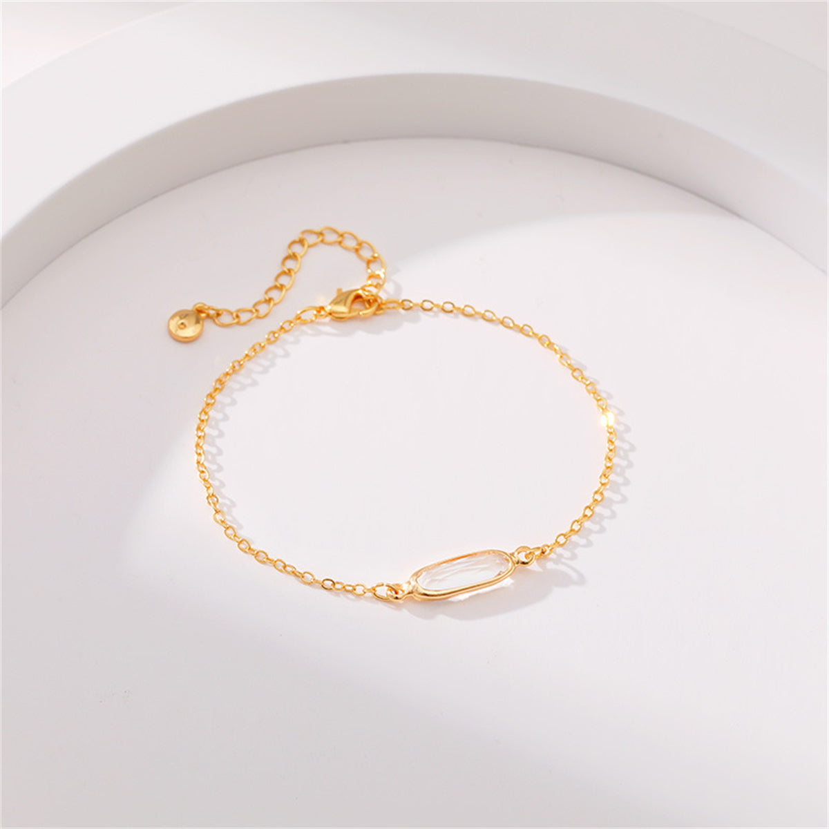 Crystal and 18K Gold-Plated Oval-Cut Charm Bracelet, gold bracelet for women, vintage-inspired design, detail close-up