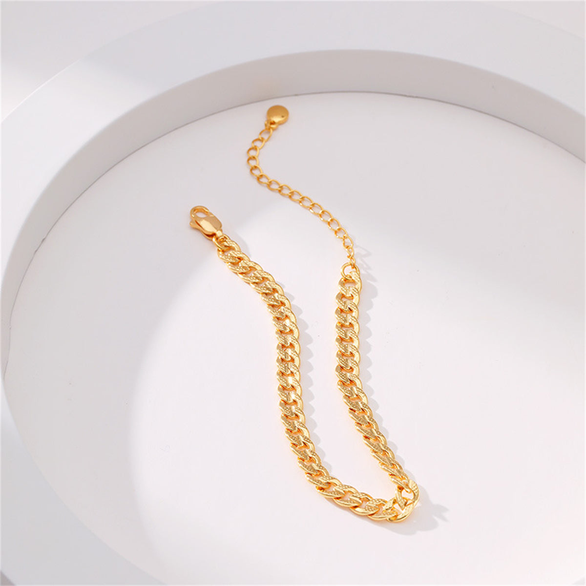 18K Gold-Plated Textured Curb Chain Bracelet, gold bracelet for women, everyday style, lifestyle look