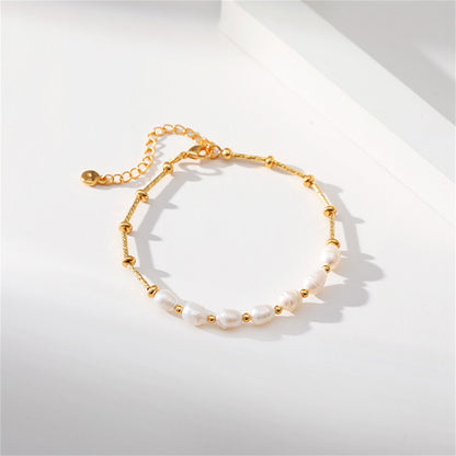 Pearl and 18K Gold-Plated Half Bar-Chain Station Bracelet, gold bracelet for women, vintage-inspired design, detail close-up