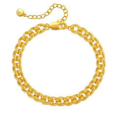 Elegant 18K gold-plated curb chain bracelet featuring a secure clasp, perfect for any stylish occasion.