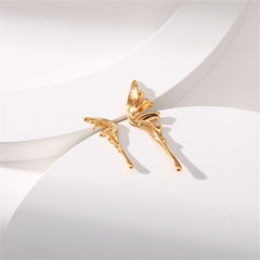 Beautifully crafted 18K gold-plated earrings with a wing motif, ideal for those who appreciate elegance and sophistication.