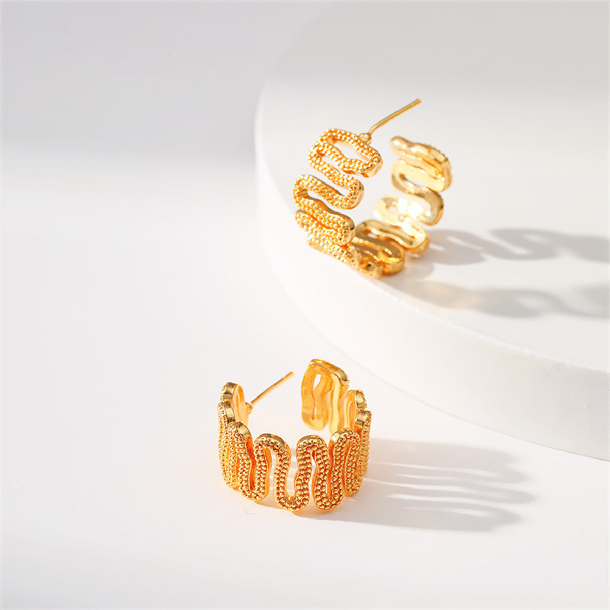 18K Gold-Plated Snake Huggie Earrings, gold huggie earrings, elegant gift for her, detail close-up