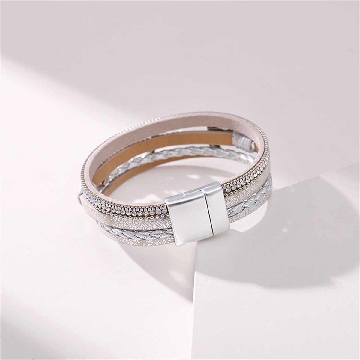 Polystyrene and Pearl Silver-Plated Turtle Starfish Layered Bracelet, silver bracelet for women, detail close-up