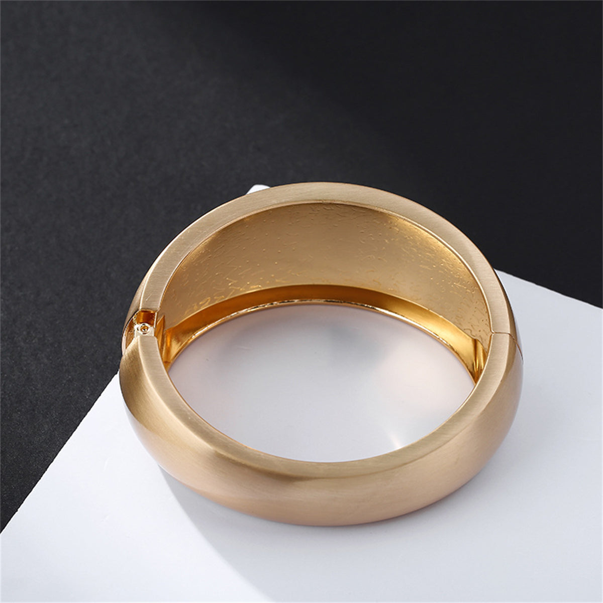 18K Gold-Plated Frosted Oval Bangle