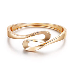 18K Gold-Plated Ribbon Bangle