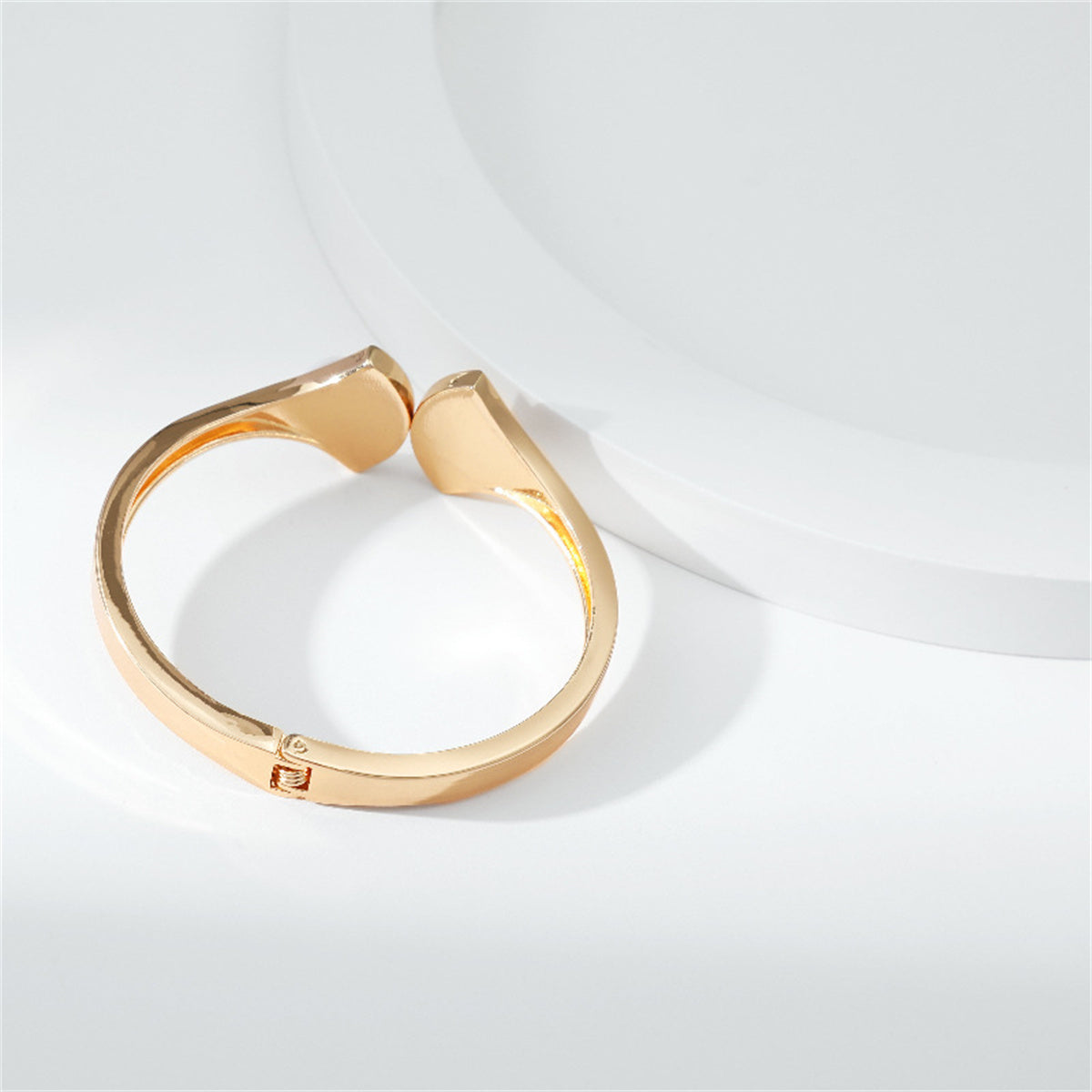 Pearl and Cubic Zirconia 18K Gold-Plated Fan Hinge Bangle, gold bangle bracelet, vintage-inspired design, lifestyle look