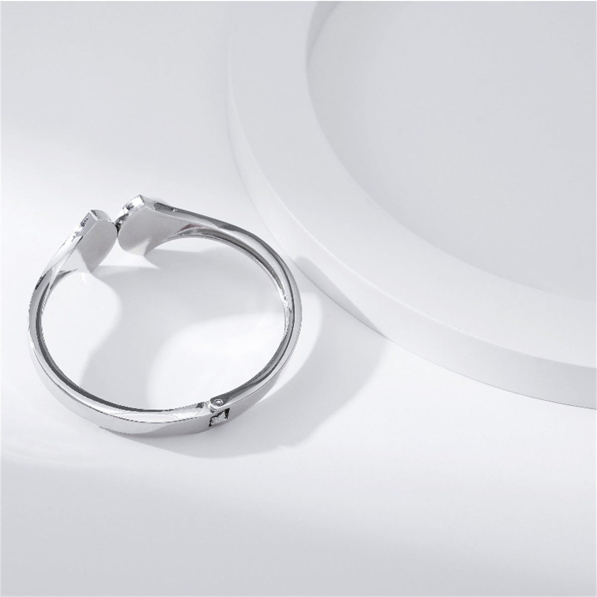 Pearl and Cubic Zirconia Silver-Plated Fan Hinge Bangle, silver bangle bracelet, vintage-inspired design, detail close-up