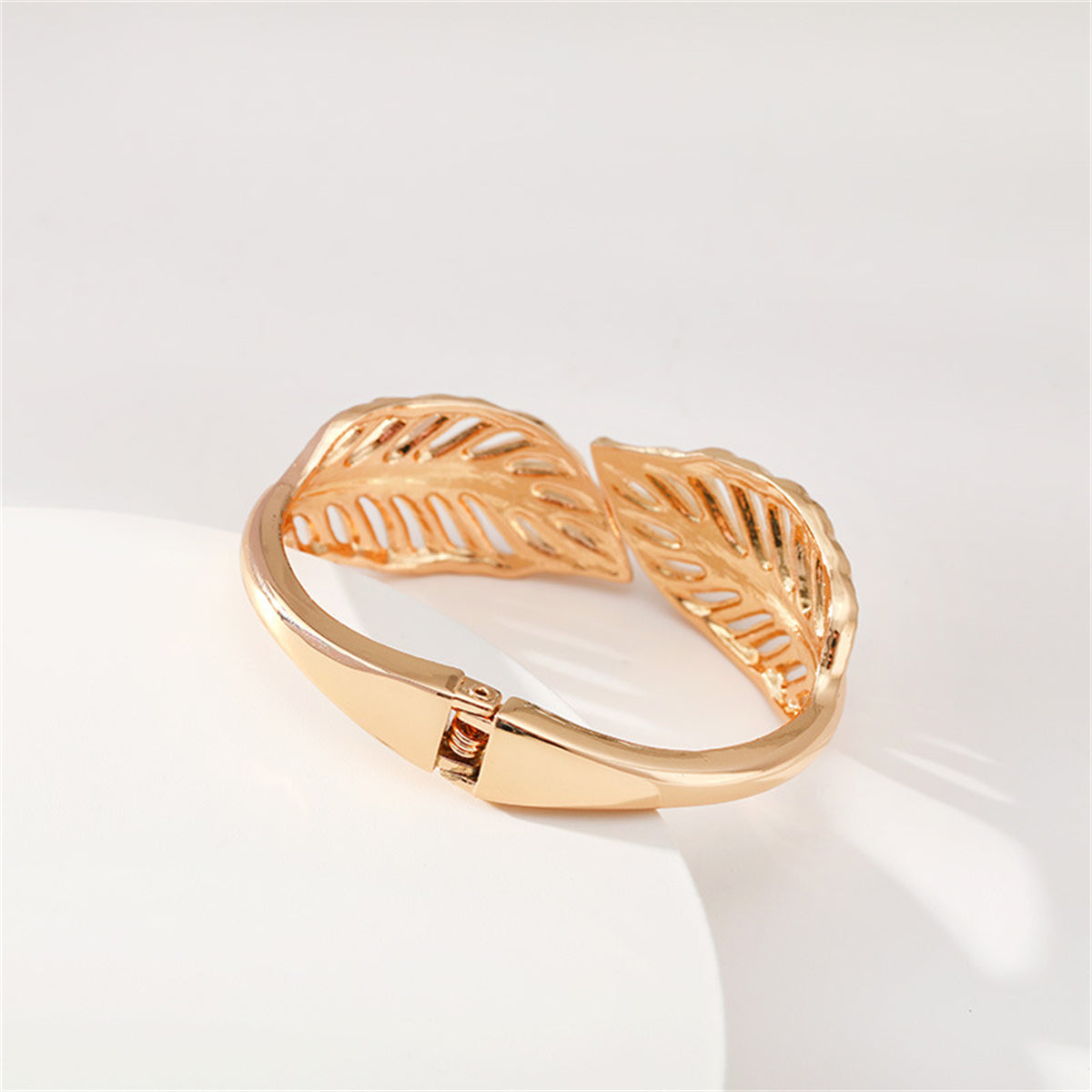 18K Gold-Plated Leaves Hinged Bypass Bangle, gold bangle bracelet, vintage-inspired design, side view