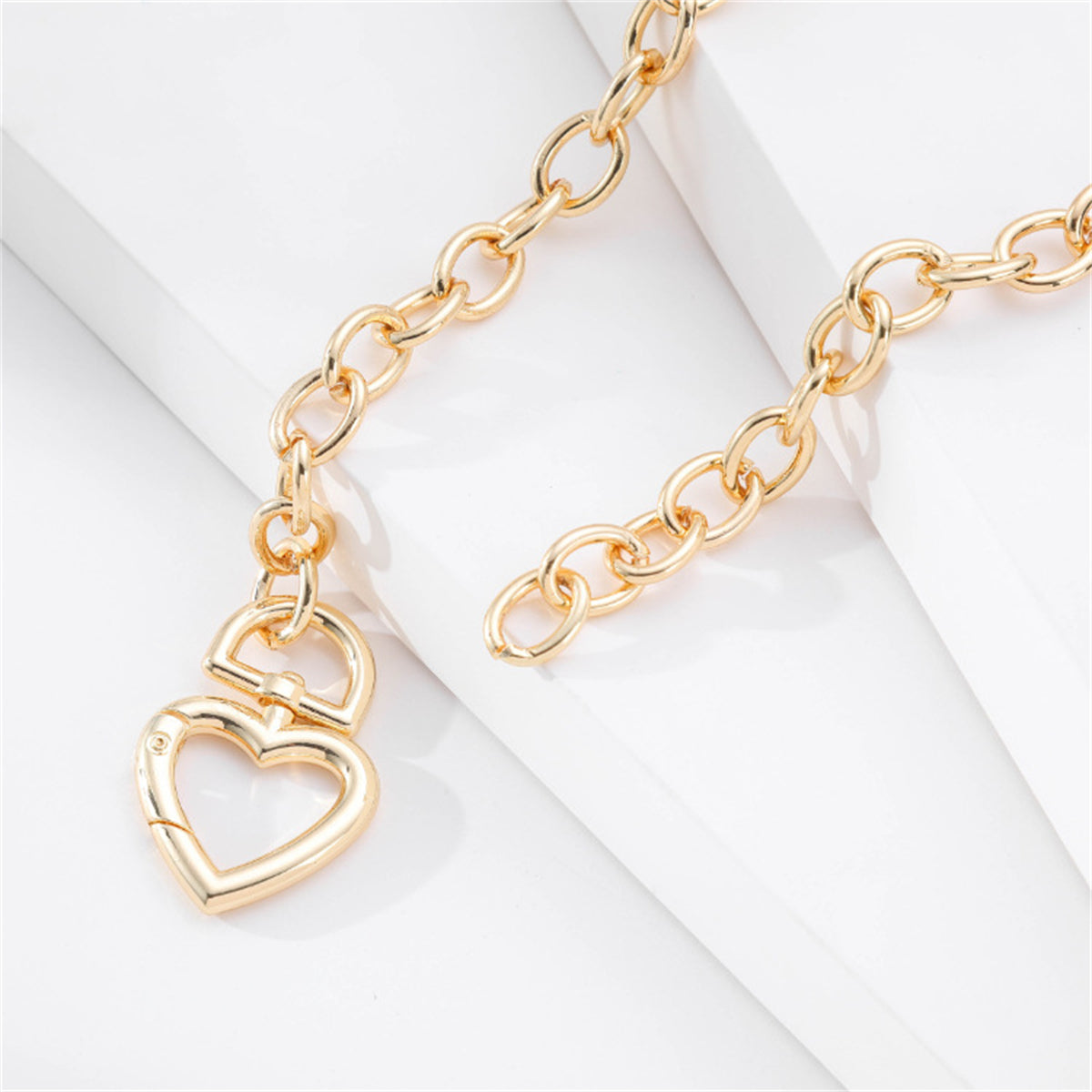 18K Gold-Plated Heart Chunky Cable Chain Pendant Necklace, gold pendant necklace for women, lifestyle look