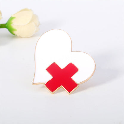 Enamel and 18K Gold-Plated Heart Brooch, gold brooch pin, everyday style, detail close-up