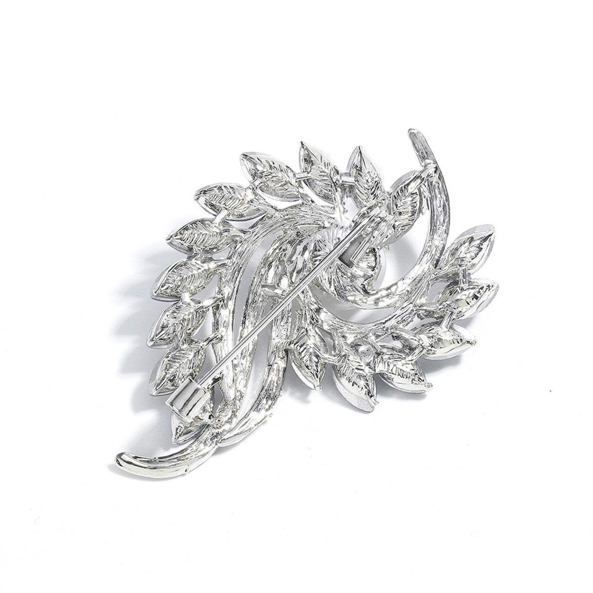A stunning white pearl and diamond brooch featuring clear crystal and cubic zirconia in a botanical design.