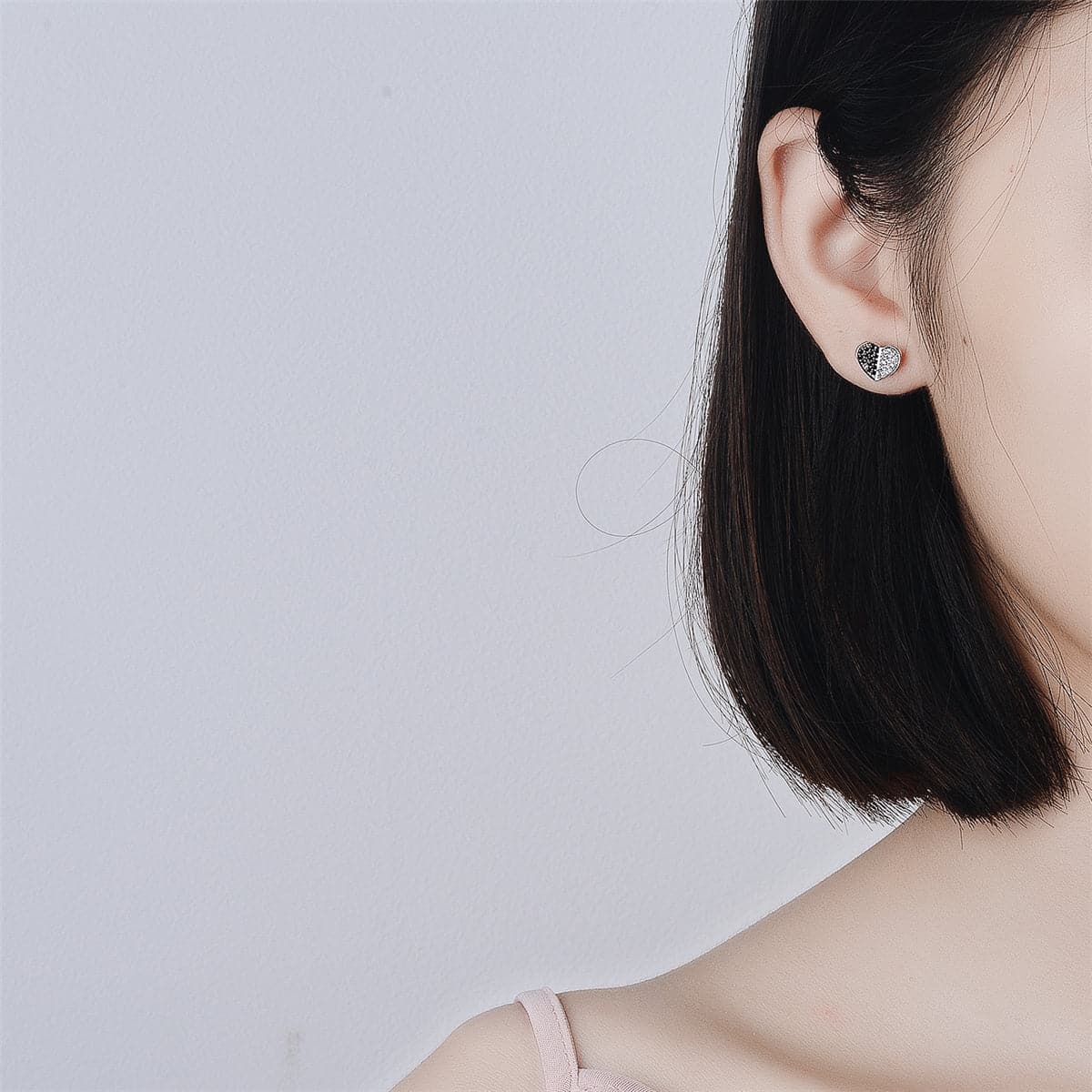 White & Black Cubic Zirconia Heart Stud Earrings