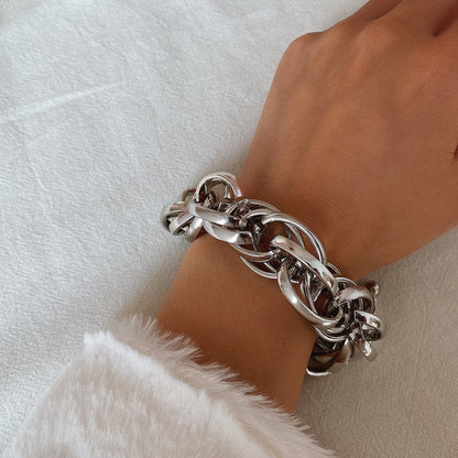Silver-Plated Overlapping Chain Link Bracelet, silver bracelet for women, vintage-inspired design, front view