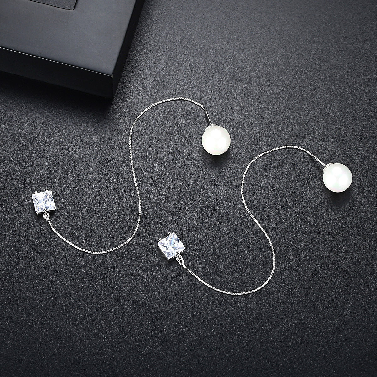 Crystal and Pearl Silver-Plated Cube Ear Threaders, silver drop earrings for women, vintage-inspired design, detail close-up