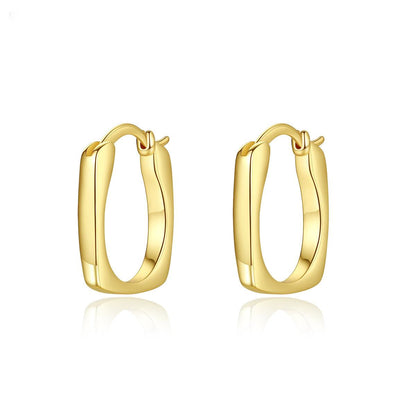 18K Gold-Plated U-Shape Huggie Earrings, gold huggie earrings, dainty minimalist design, detail close-up
