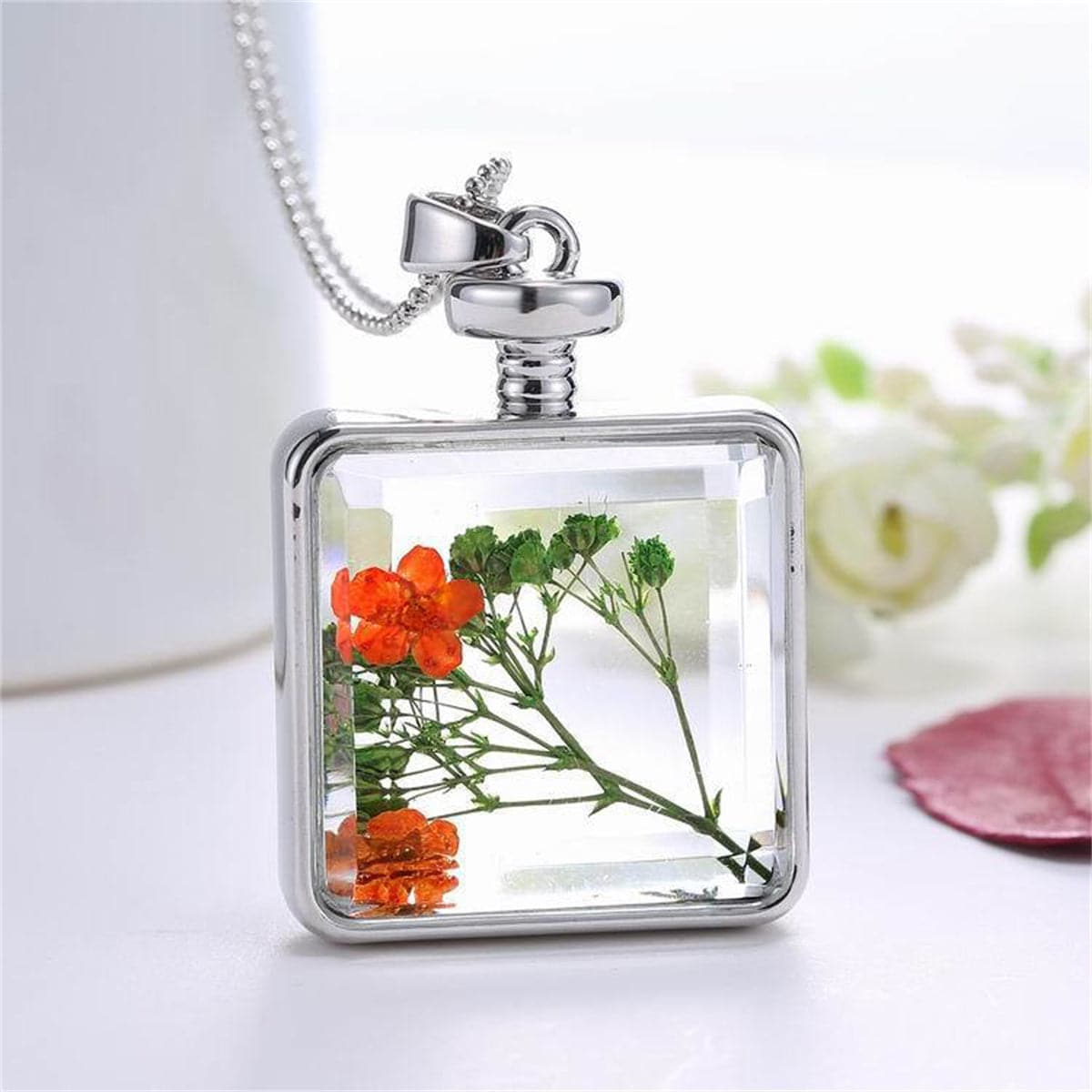 Green Pressed Flower & Silver-Plated Square Pendant Necklace