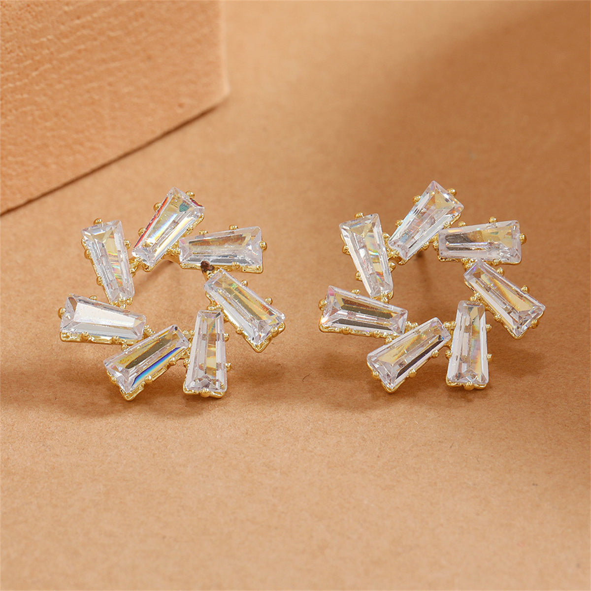 Crystal and 18K Gold-Plated Circle Flower Stud Earrings, gold stud earrings for women, detail close-up