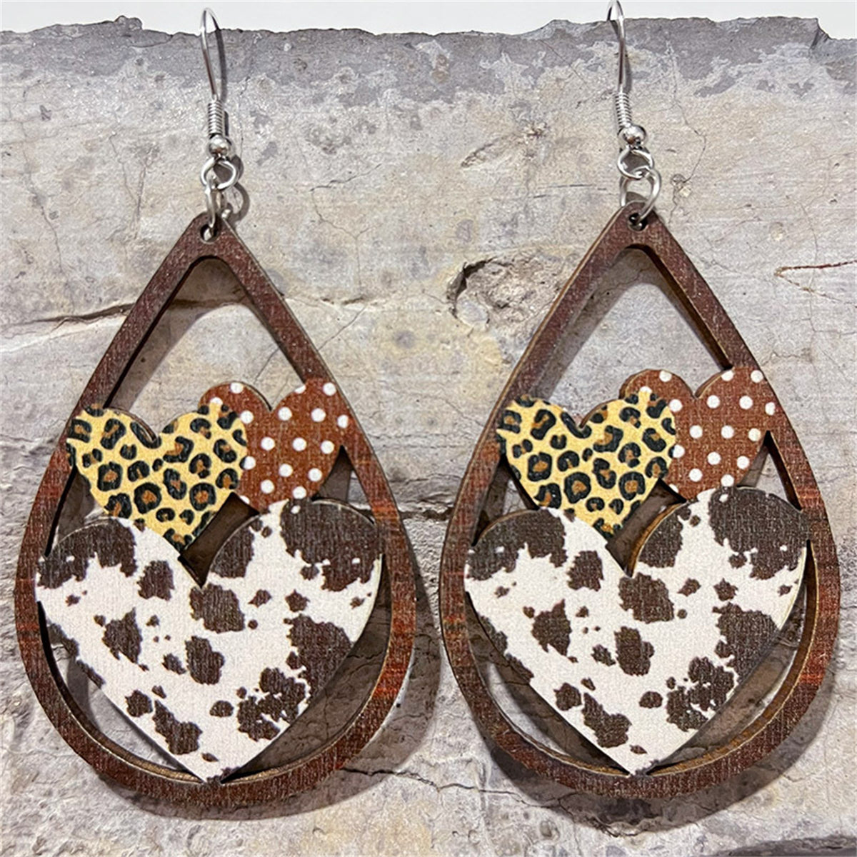 Brown Leopard Wood Hearts Drop Earrings, drop earrings for women, vintage-inspired design, front view