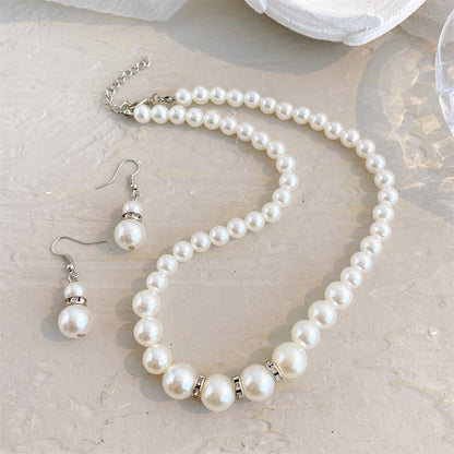 Pearl and Cubic Zirconia Beaded Necklace and Drop Earrings, drop earrings for women, vintage-inspired design, detail close-up