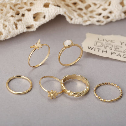 Resin and 18K Gold-Plated Butterfly Floral Ring Set, jewelry gift sets for women, vintage-inspired design, detail close-up
