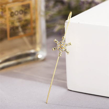 Cubic Zirconia and 18K Gold-Plated Pav¨¦ Snowflake Ear Cuff, gold drop earrings for women, detail close-up