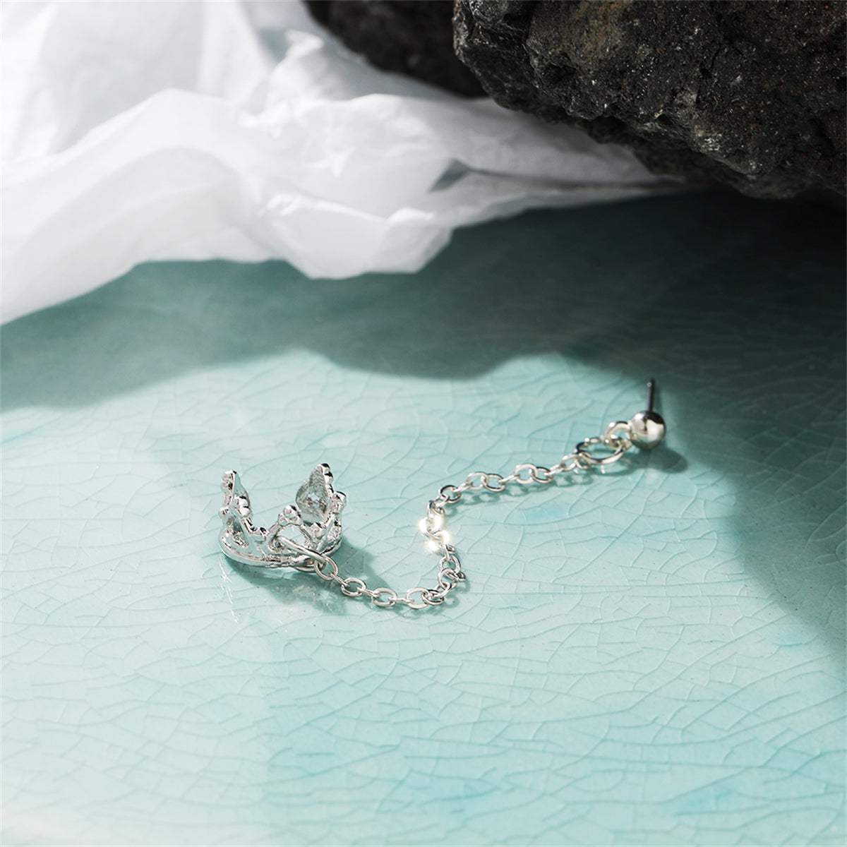 Silver-Plated Heart Crown Chain Ear Cuff, silver stud earrings for women, elegant gift for her, detail close-up