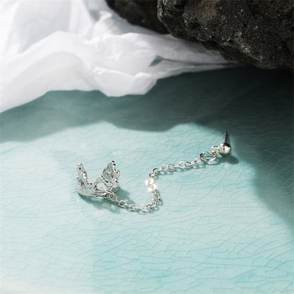 Silver-Plated Heart Crown Chain Ear Cuff, silver stud earrings for women, elegant gift for her, detail close-up