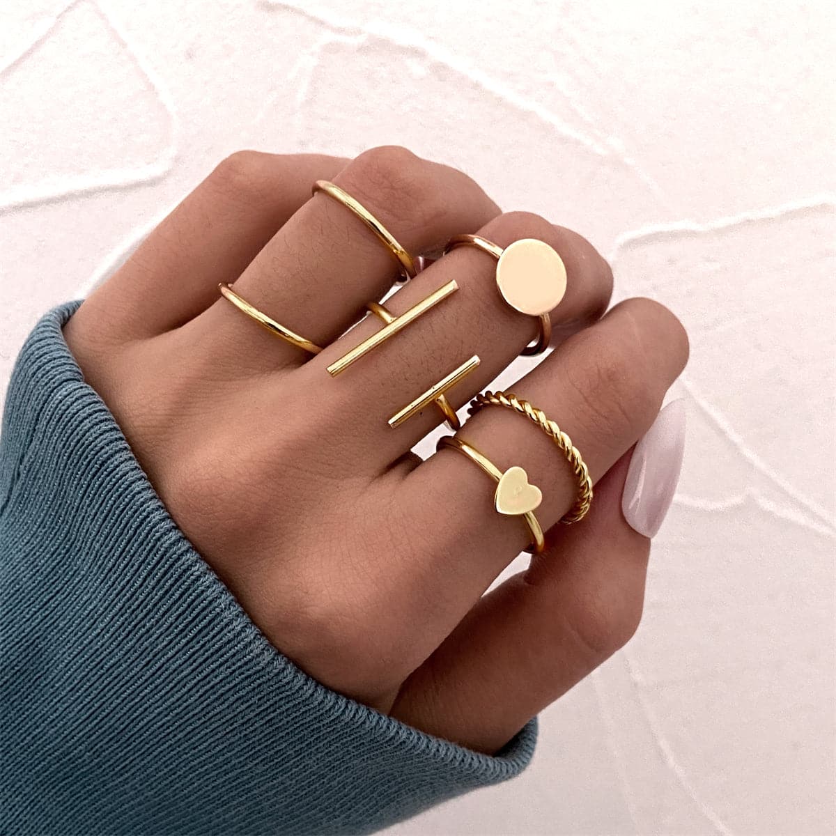 18K Gold-Plated Heart Ring Set, jewelry gift sets for women, vintage-inspired design, front view