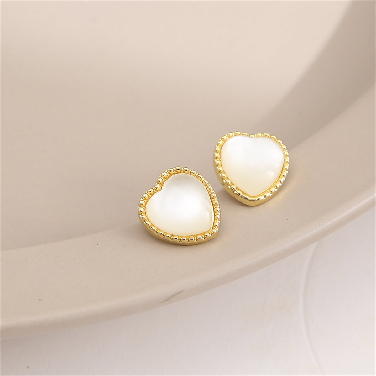 White Cats Eye and 18K Gold-Plated Heart Stud Earrings, gold stud earrings for women, elegant gift for her, lifestyle look