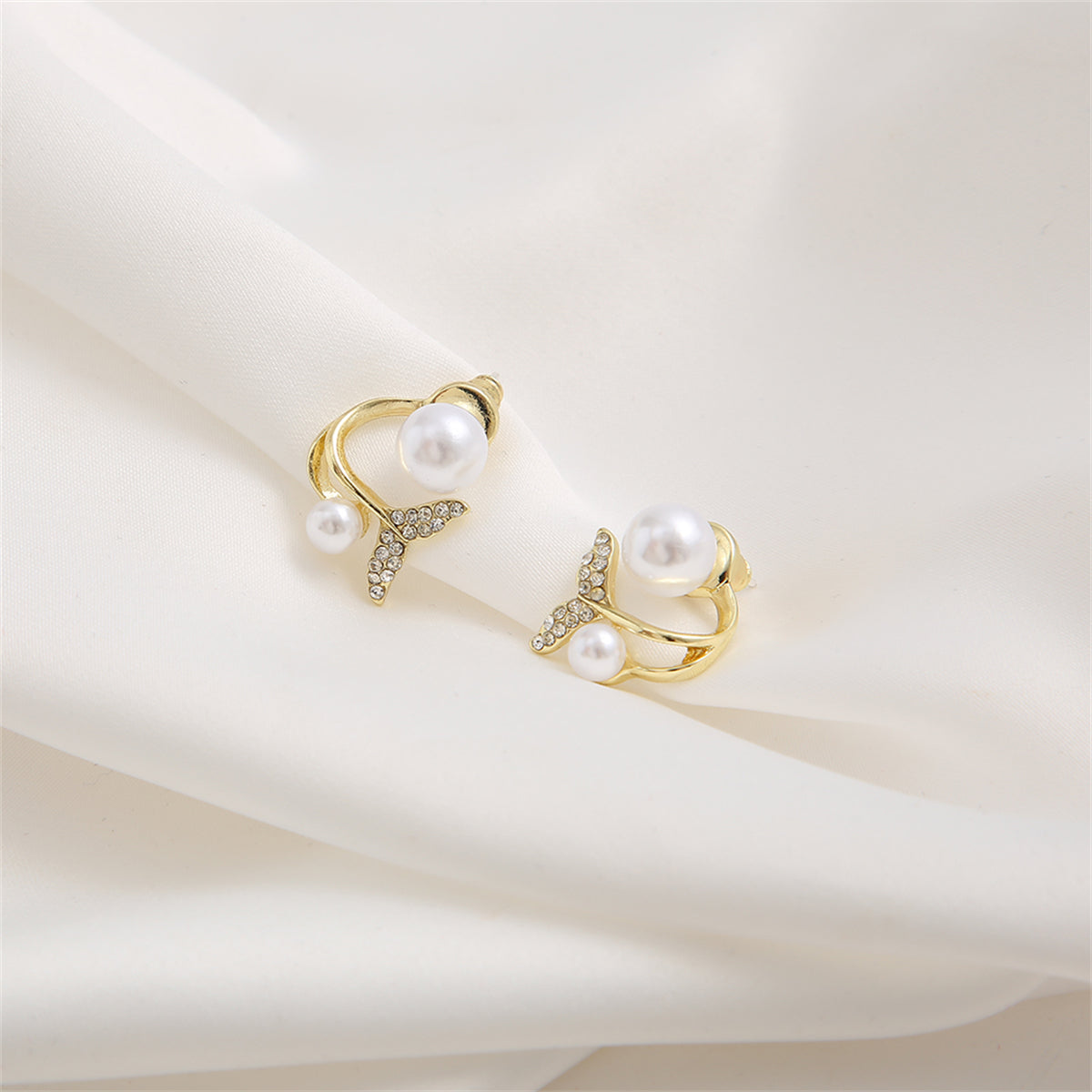 Pearl & Cubic Zirconia 18K Gold-Plated Fishtail Ear Jackets