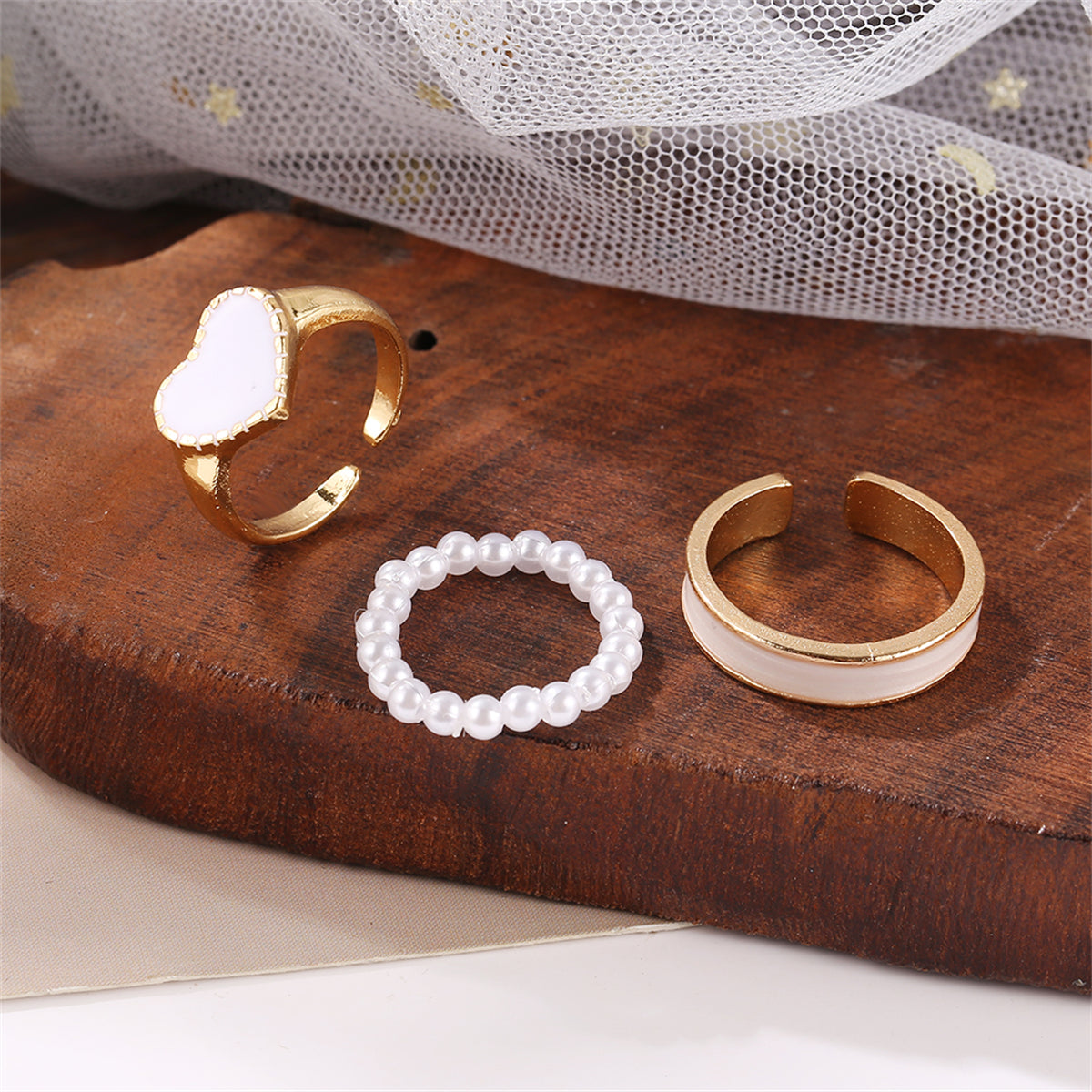 Pearl and Enamel 18K Gold-Plated Stretch Ring Set, jewelry gift sets for women, botanical inspired, detail close-up