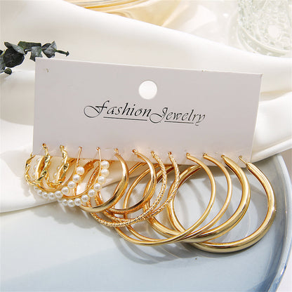 Pearl and 18K Gold-Plated Twisted Hoop Earrings Set, dainty minimalist design, detail close-up
