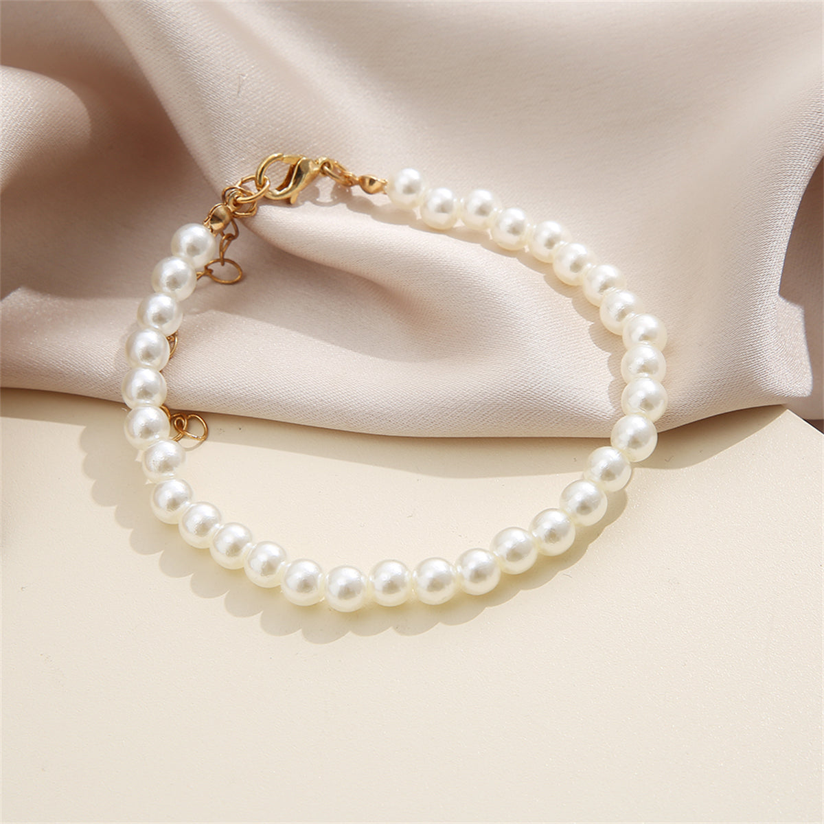 Pearl and 18K Gold-Plated Beaded Anklet, gold anklet bracelet, botanical inspired, detail close-up