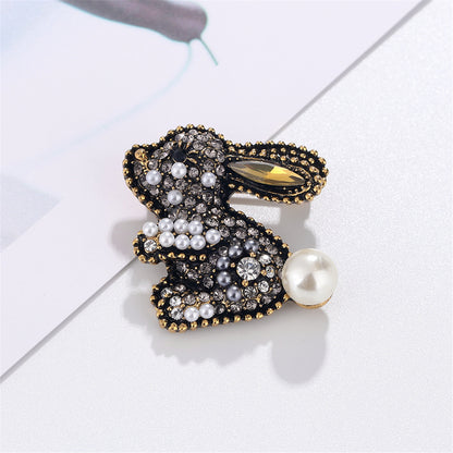 Gemstone and 18k Gold-Plated Rabbit Brooch, gold brooch pin, dainty minimalist design, detail close-up