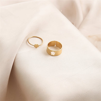 18K Gold-Plated Flower Band Ring Set, jewelry gift sets for women, botanical inspired, detail close-up