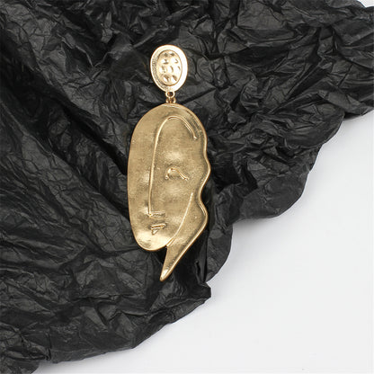 18K Gold-Plated Figural Drop Earring, gold drop earrings for women, vintage-inspired design, detail close-up